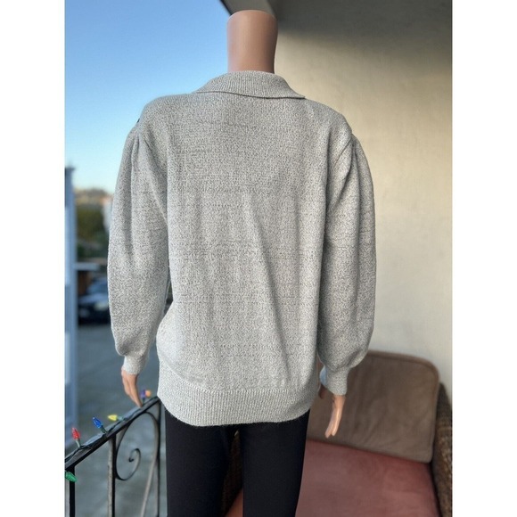 Anila Women’s Floral Knit Sweater Gray Size S/M - Picture 3 of 5